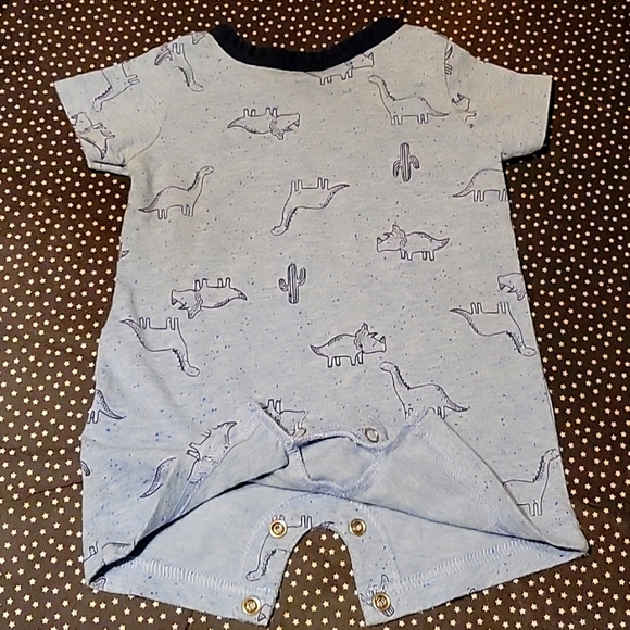 5/$25 Carter's Dinosaur One-piece Size 0-3m - Picture 5 of 6